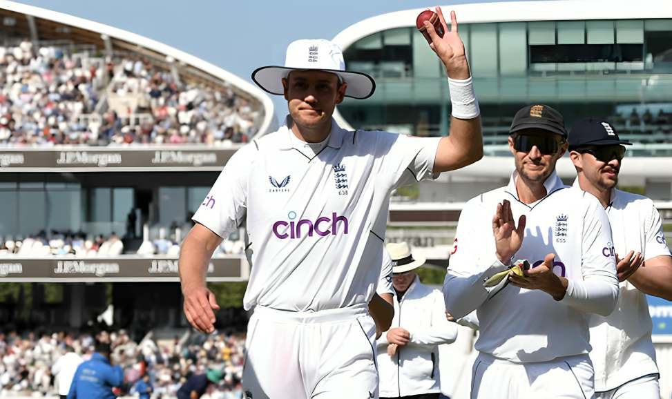 Top 5 Leading Wicket-Takers in Test Cricket History