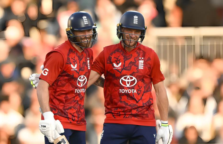 England – 304/2 vs South Africa, Manchester, 2025